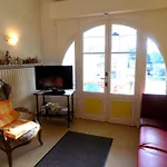 - Maison Rustique Avec Jardin Clos - Proche Commerces Et Plages *
