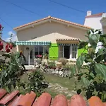 Villa - Maison Rustique Avec Jardin Clos - Proche Commerces Et Plages