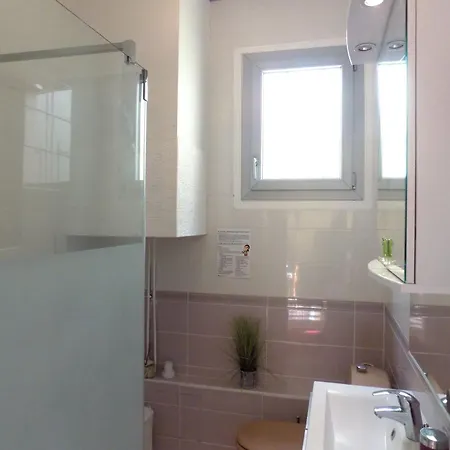 - Maison Rustique Avec Jardin Clos - Proche Commerces Et Plages Villa