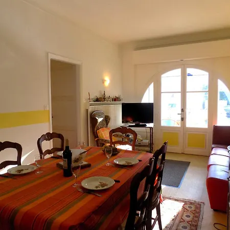 - Maison Rustique Avec Jardin Clos - Proche Commerces Et Plages Villa Royan