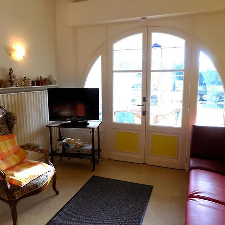 - Maison Rustique Avec Jardin Clos - Proche Commerces Et Plages Вилла