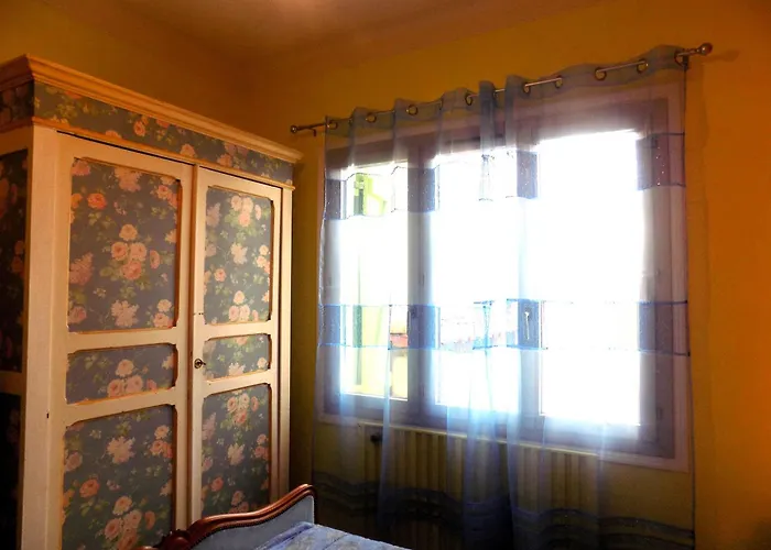 - Maison Rustique Avec Jardin Clos - Proche Commerces Et Plages