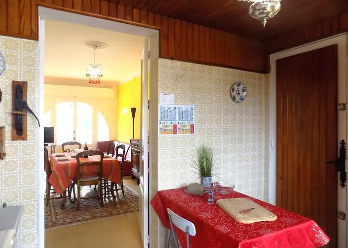 - Maison Rustique Avec Jardin Clos - Proche Commerces Et Plages * רויאן