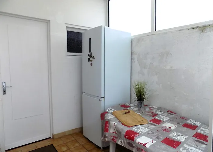 וילה - Maison Rustique Avec Jardin Clos - Proche Commerces Et Plages רויאן