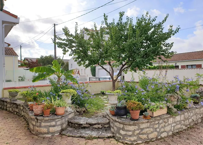 - Maison Rustique Avec Jardin Clos - Proche Commerces Et Plages * רויאן