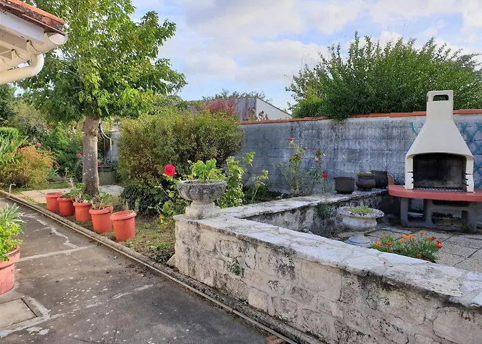 - Maison Rustique Avec Jardin Clos - Proche Commerces Et Plages וילה רויאן