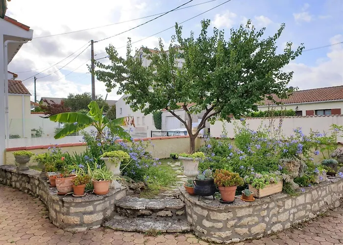 - Maison Rustique Avec Jardin Clos - Proche Commerces Et Plages * רויאן